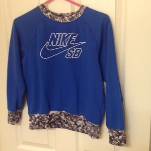 Boys Nike SB crewneck